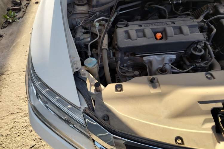 Used Honda Crider 2015 1.8L manual Comfort version Engine Bay Right
