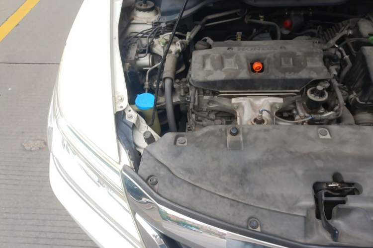 Used Honda Crider 2015 1.8L automatic luxury edition Engine Bay Right