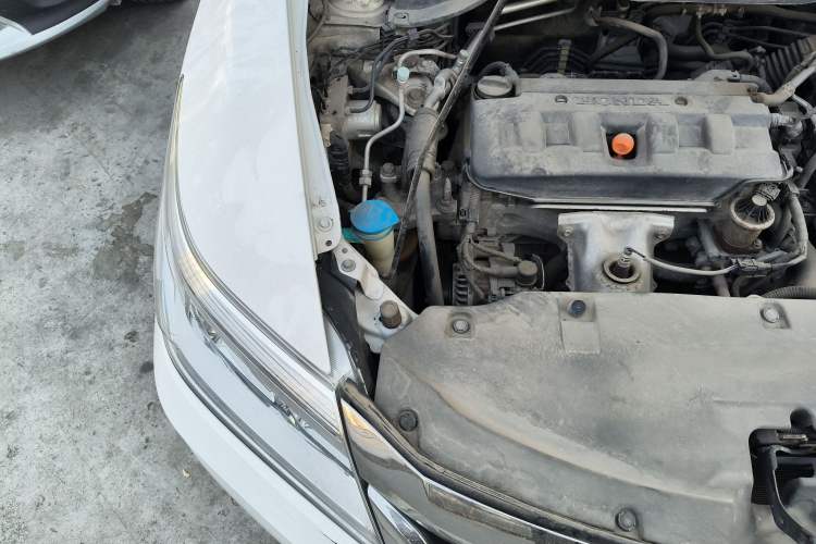 Used Honda Crider 2015 1.8L Automatic Ultra-Configured Limited Edition Engine Bay Right