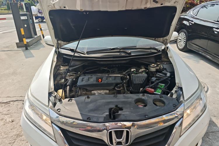 Used Honda Crider 2015 1.8L Automatic Ultra-Configured Limited Edition Engine Bay