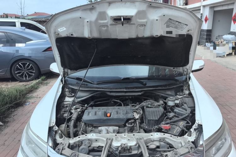Used Honda Crider 2015 1.8L automatic luxury edition Engine Bay