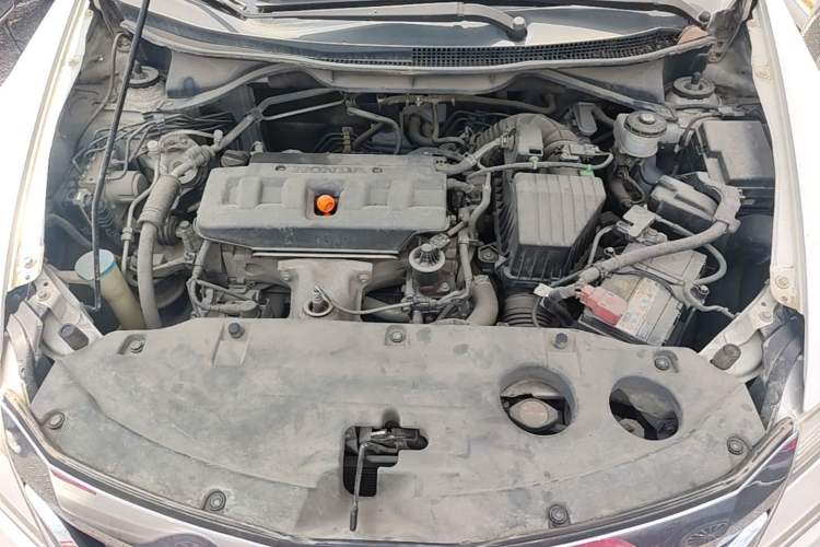 Used Honda Crider 2015 1.8L automatic luxury edition Engine Bay