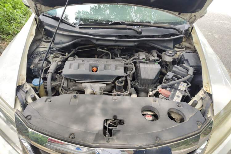 Used Honda Crider 2015 1.8L automatic luxury edition Engine Bay