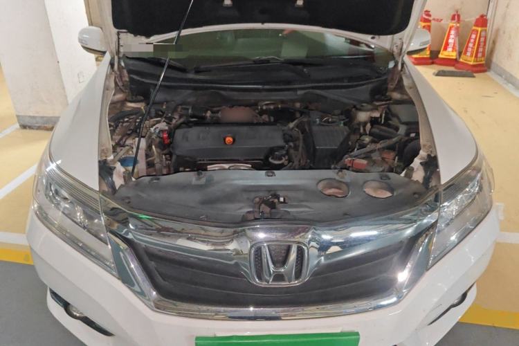 Used Honda Crider 2015 1.8L automatic luxury edition Engine Bay