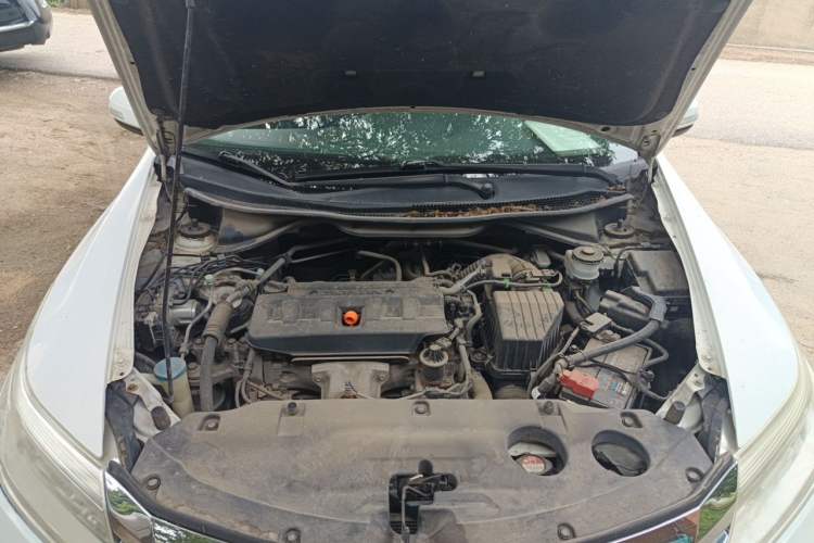 Used Honda Crider 2015 1.8L automatic luxury edition Engine Bay