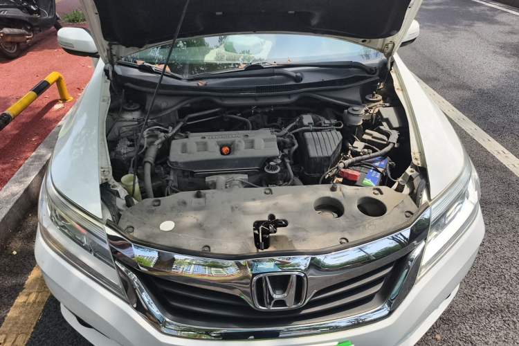 Used Honda Crider 2015 1.8L automatic comfort version Engine Bay
