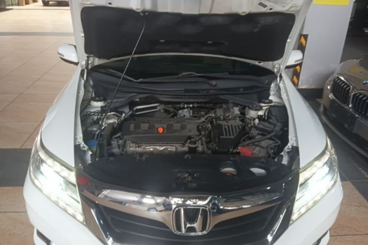 Used Honda Crider 2015 1.8L automatic luxury edition Engine Bay