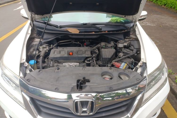 Used Honda Crider 2015 1.8L automatic luxury edition Engine Bay