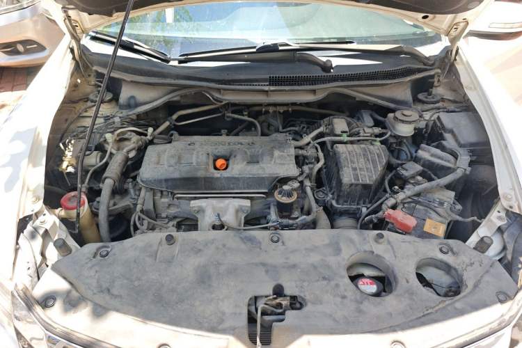 Used Honda Crider 2015 1.8L automatic luxury edition Engine Bay