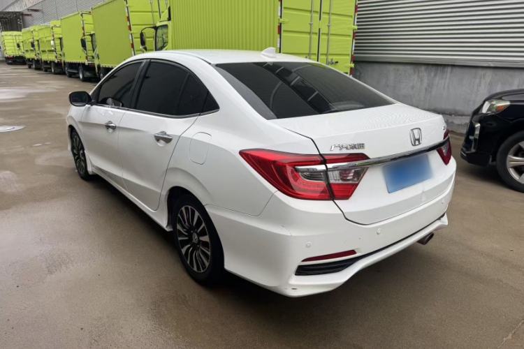 Used Honda Crider 2015 1.8L automatic luxury edition Exterior 1