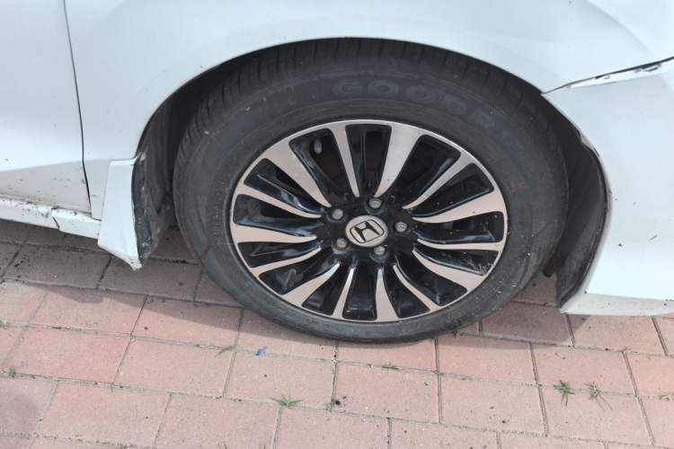 Used Honda Crider 2015 1.8L automatic luxury edition Exterior 1