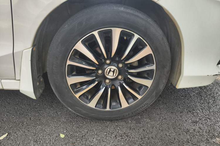 Used Honda Crider 2015 1.8L automatic comfort version Exterior 1