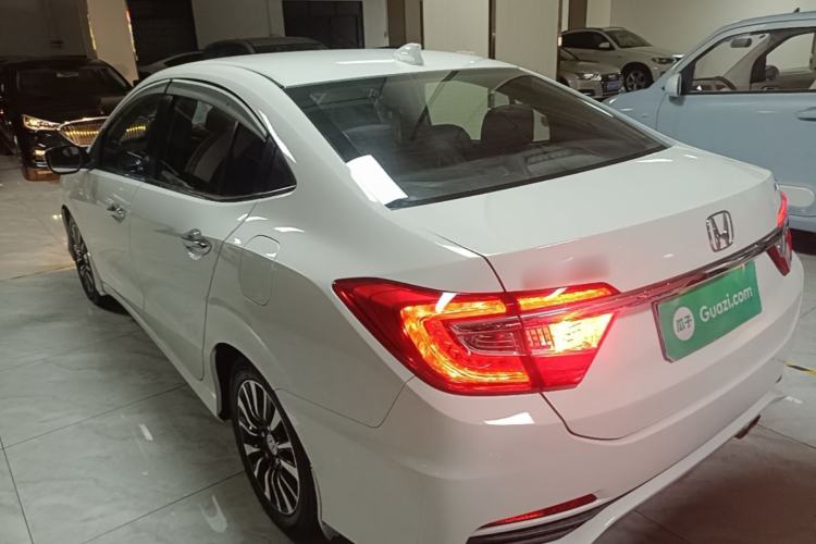 Used Honda Crider 2015 1.8L automatic comfort version Exterior 2