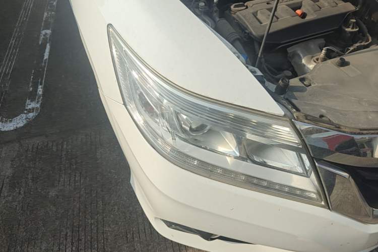 Used Honda Crider 2015 1.8L automatic comfort version Exterior 3