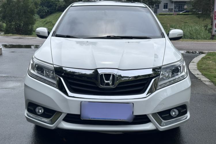 Used Honda Crider 2015 1.8L automatic luxury edition Exterior 5