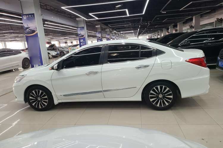 Used Honda Crider 2015 1.8L manual Comfort version Exterior 5
