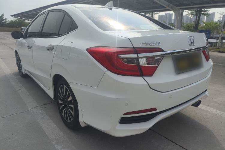 Used Honda Crider 2015 1.8L Automatic Ultra-Configured Limited Edition Exterior 6