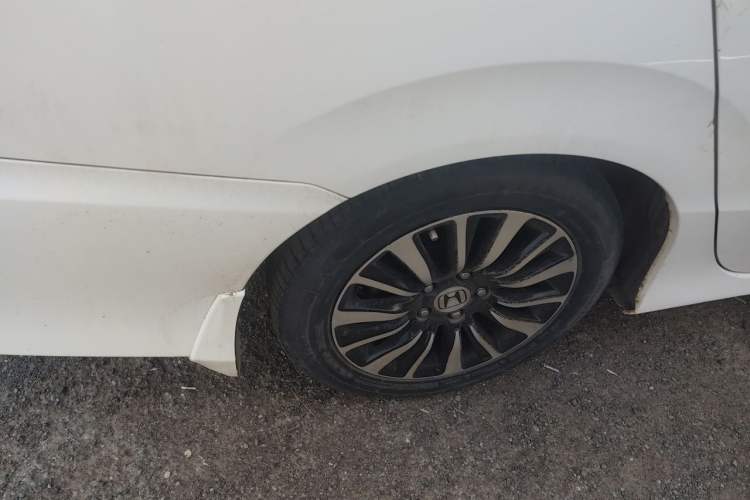 Used Honda Crider 2015 1.8L automatic comfort version Exterior 7