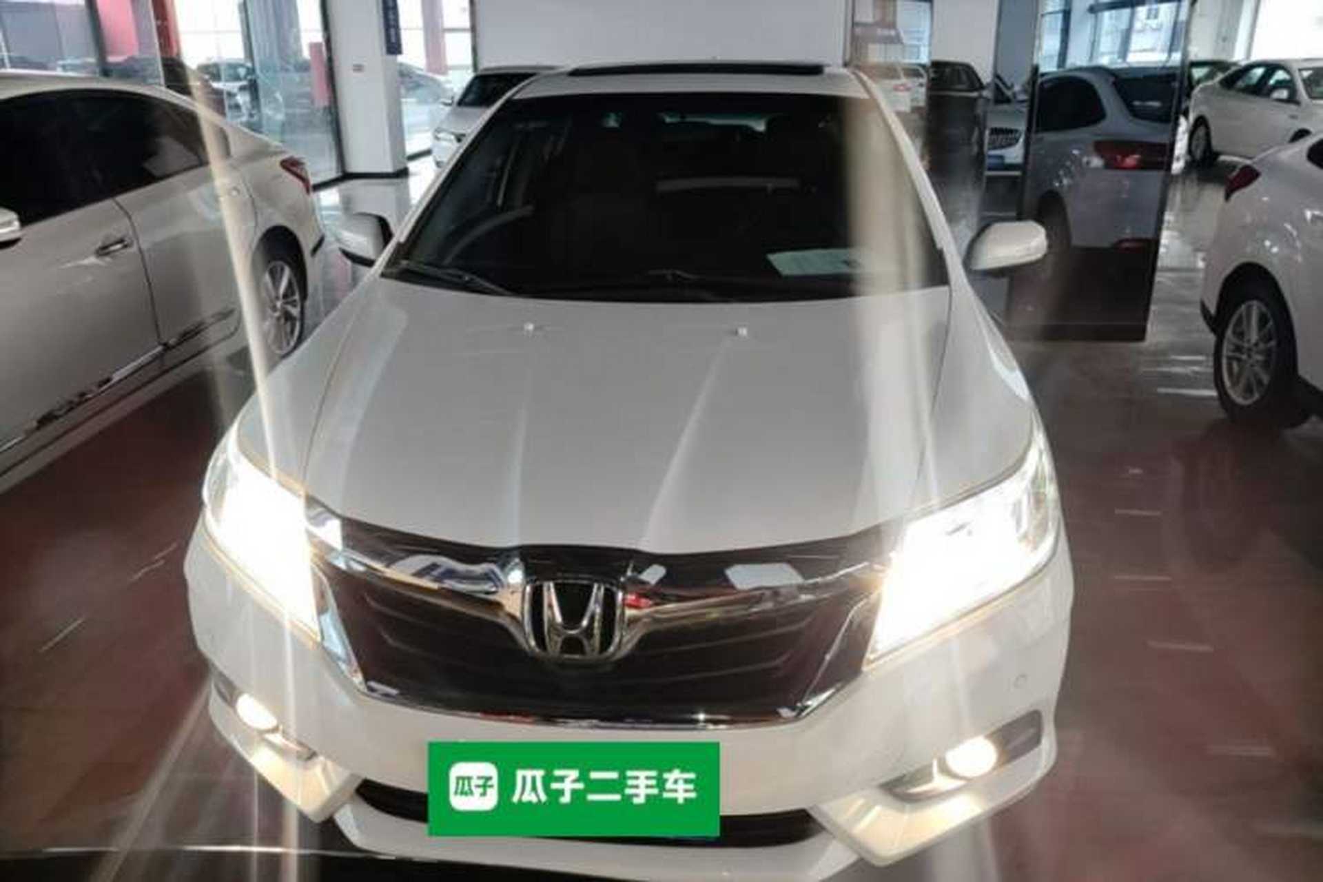 Used Honda Crider 2015 1.8L automatic luxury edition Front