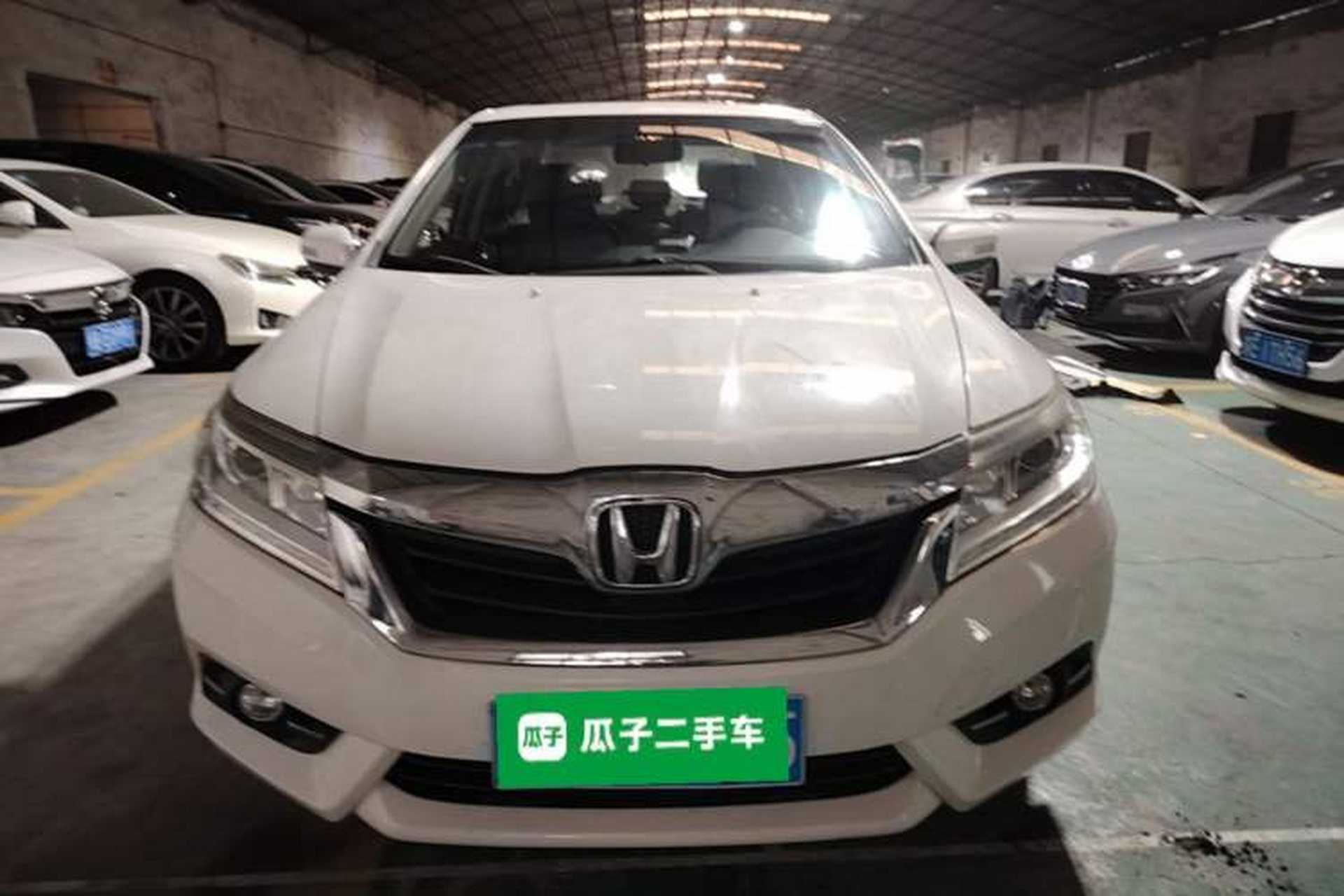 Used Honda Crider 2015 1.8L automatic luxury edition Front