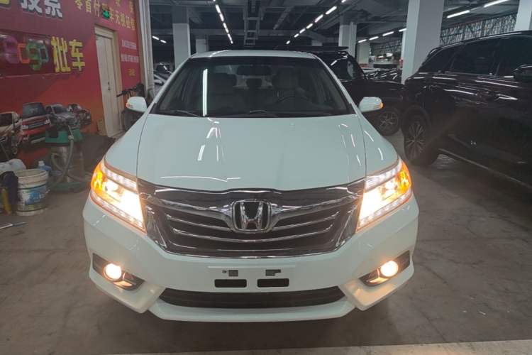 Used Honda Crider 2015 1.8L automatic comfort version Front