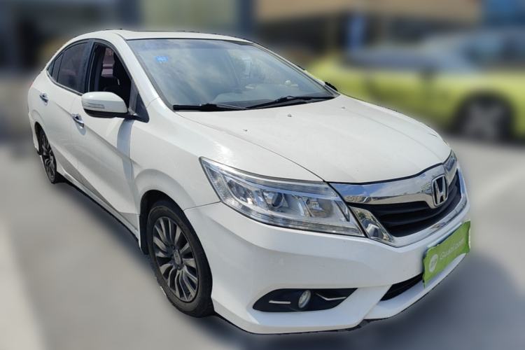 Used Honda Crider 2015 1.8L automatic luxury edition Front Right 45 Deg