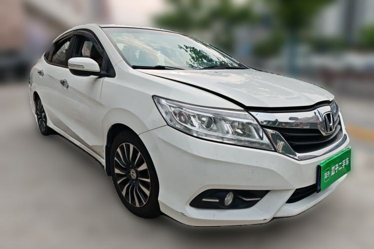 Used Honda Crider 2015 1.8L automatic luxury edition Front Right 45 Deg