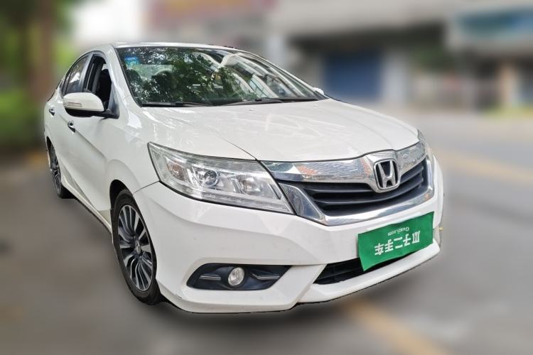 Used Honda Crider 2015 1.8L automatic luxury edition Front Right 45 Deg