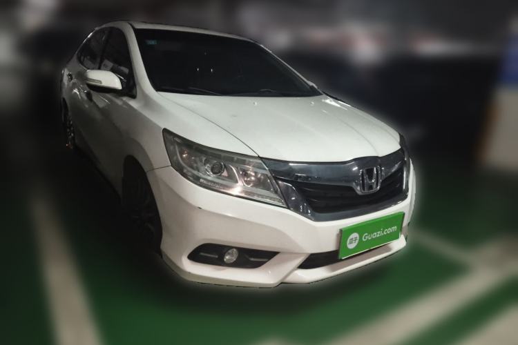 Used Honda Crider 2015 1.8L automatic luxury edition Front Right 45 Deg