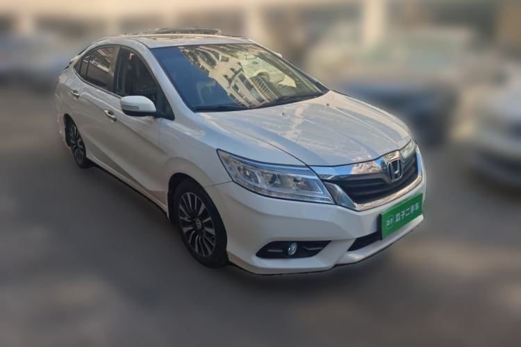 Used Honda Crider 2015 1.8L automatic luxury edition Front Right 45 Deg