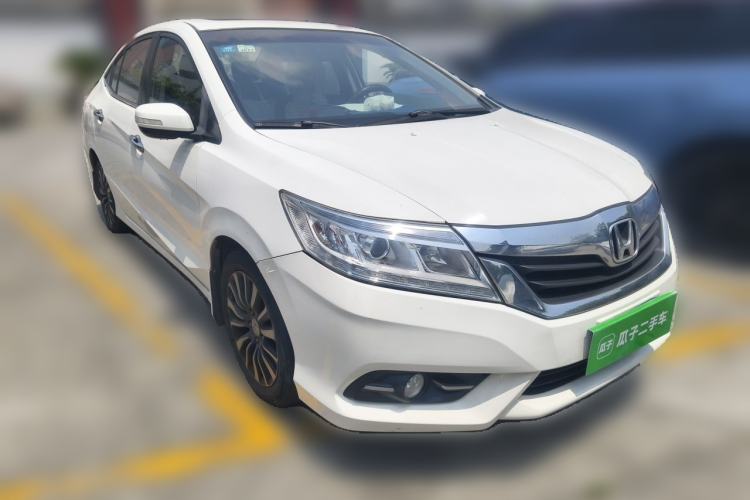 Used Honda Crider 2015 1.8L automatic luxury edition Front Right 45 Deg