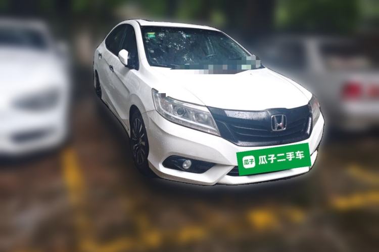 Used Honda Crider 2015 1.8L automatic luxury edition Front Right 45 Deg