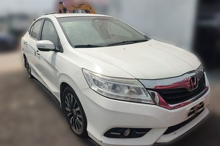 Used Honda Crider 2015 1.8L automatic luxury edition Front Right 45 Deg