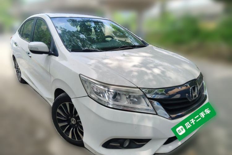 Used Honda Crider 2015 1.8L automatic luxury edition Front Right 45 Deg