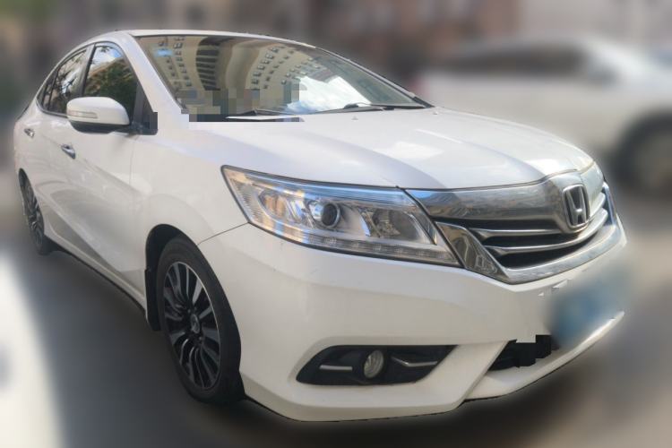 Used Honda Crider 2015 1.8L automatic luxury edition Front Right 45 Deg