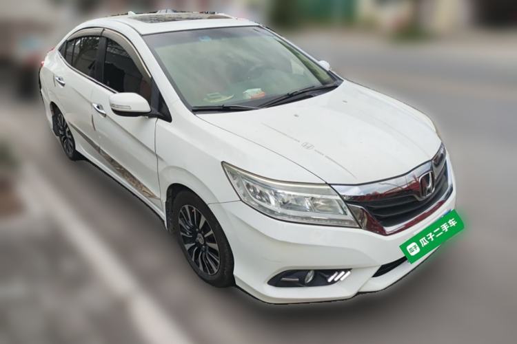 Used Honda Crider 2015 1.8L automatic luxury edition Front Right 45 Deg