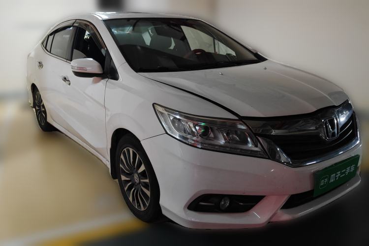 Used Honda Crider 2015 1.8L automatic luxury edition Front Right 45 Deg