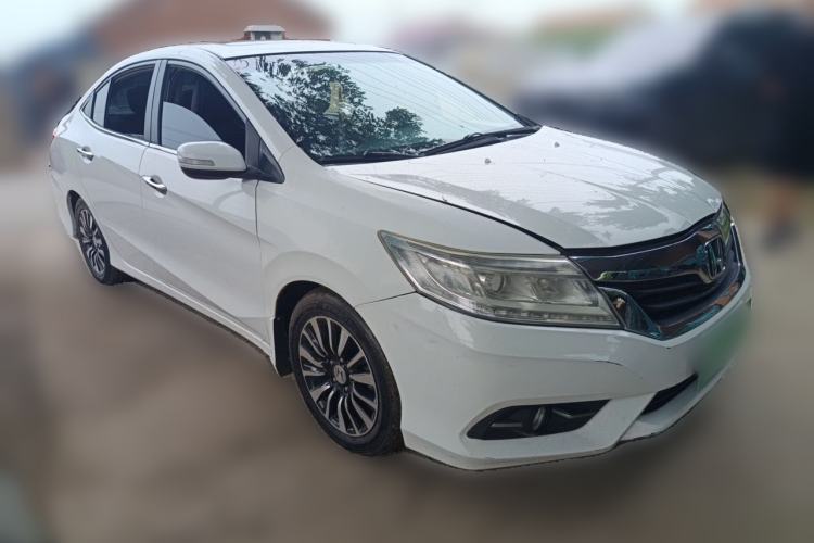 Used Honda Crider 2015 1.8L automatic luxury edition Front Right 45 Deg