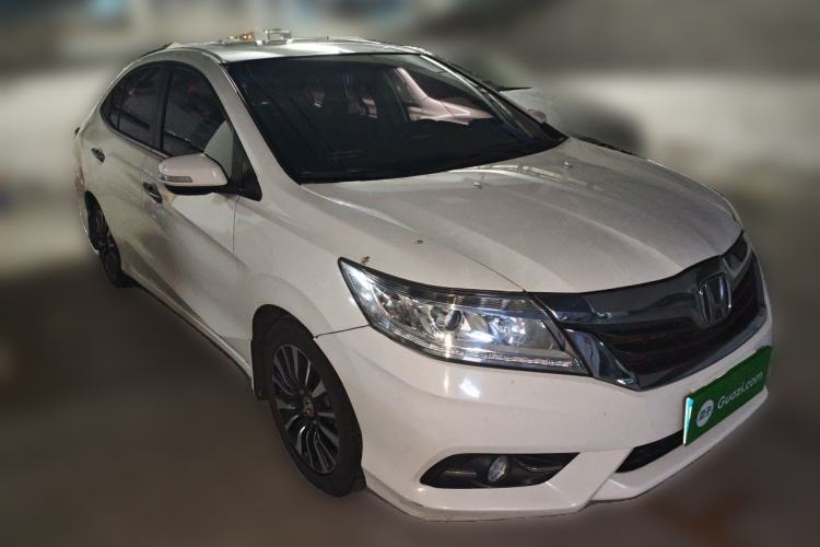 Used Honda Crider 2015 1.8L automatic luxury edition Front Right 45 Deg