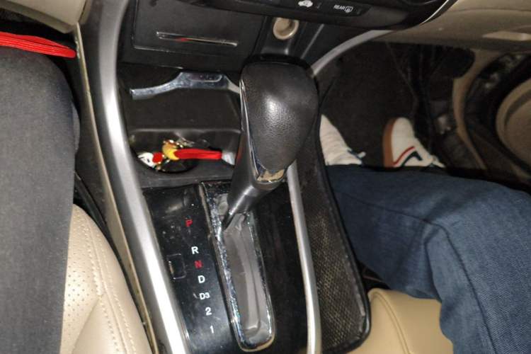 Used Honda Crider 2015 1.8L automatic comfort version Gear Lever