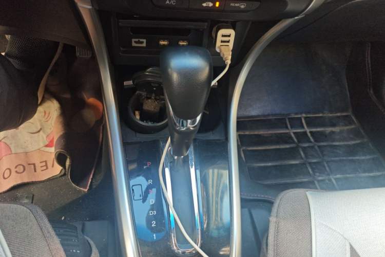 Used Honda Crider 2015 1.8L automatic luxury edition Gear Lever