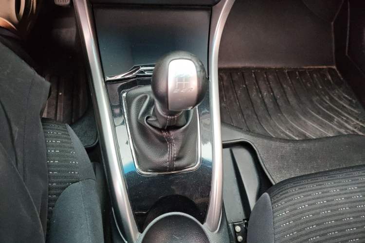 Used Honda Crider 2015 1.8L manual Comfort version Gear Lever