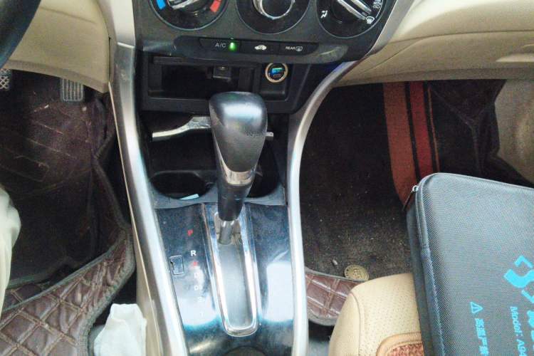 Used Honda Crider 2015 1.8L automatic comfort version Gear Lever