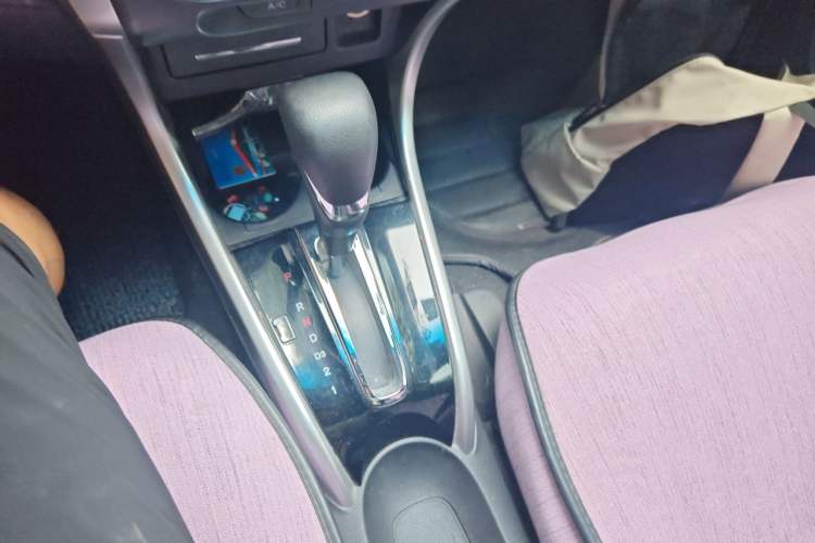 Used Honda Crider 2015 1.8L automatic comfort version Gear Lever