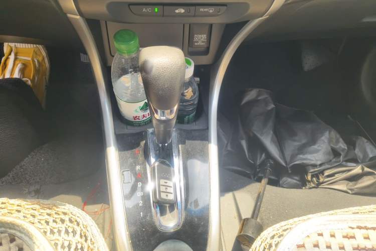 Used Honda Crider 2015 1.8L automatic luxury edition Gear Lever