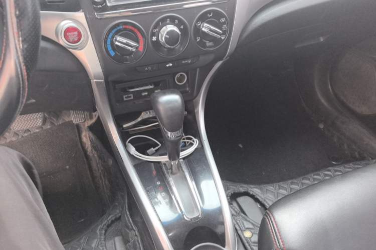 Used Honda Crider 2015 1.8L automatic luxury edition Gear Lever