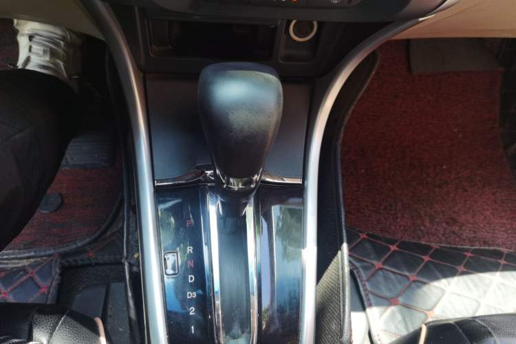 Used Honda Crider 2015 1.8L automatic comfort version Gear Lever