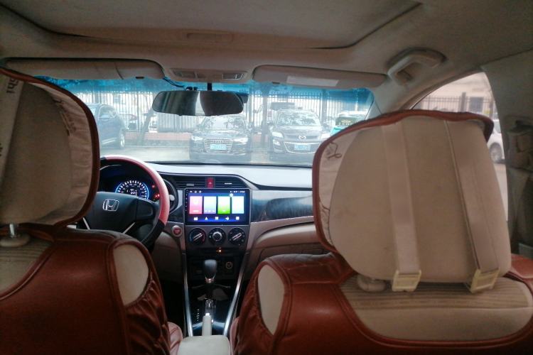 Used Honda Crider 2015 1.8L automatic luxury edition Headliner