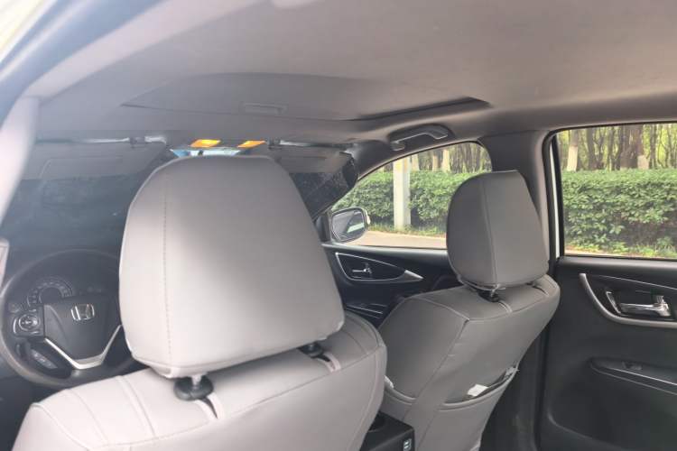 Used Honda Crider 2015 1.8L automatic luxury edition Headliner