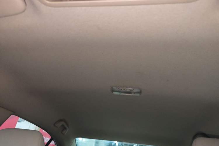 Used Honda Crider 2015 1.8L automatic comfort version Headliner